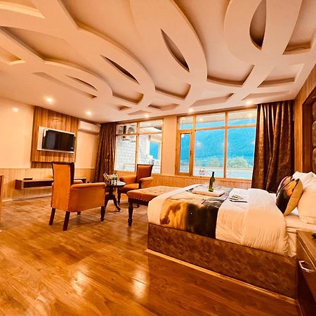 Hill River Resort By West Western Manāli Buitenkant foto