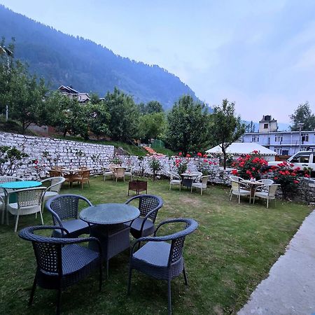 Hill River Resort By West Western Manāli Buitenkant foto