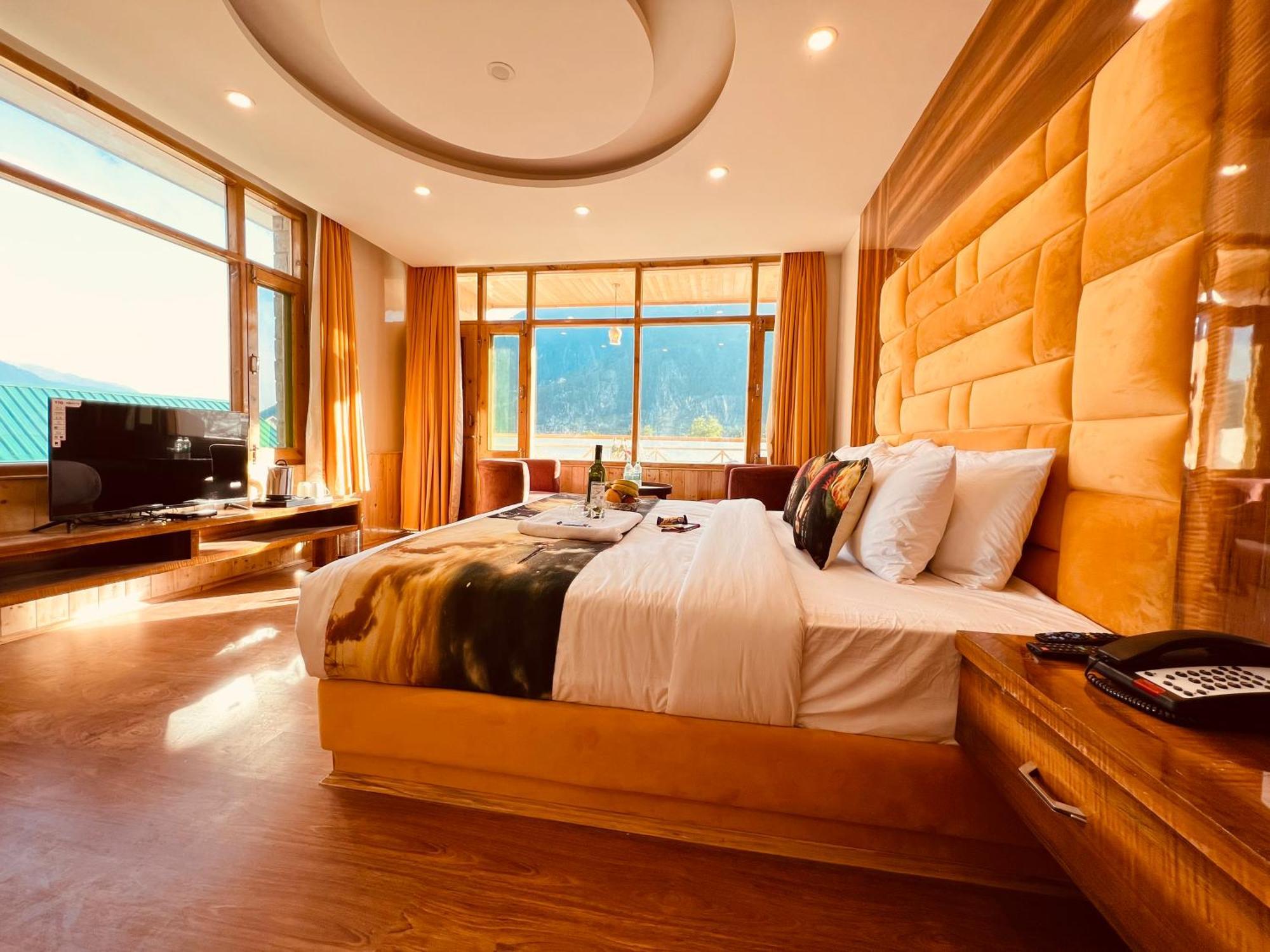 Hill River Resort By West Western Manāli Buitenkant foto