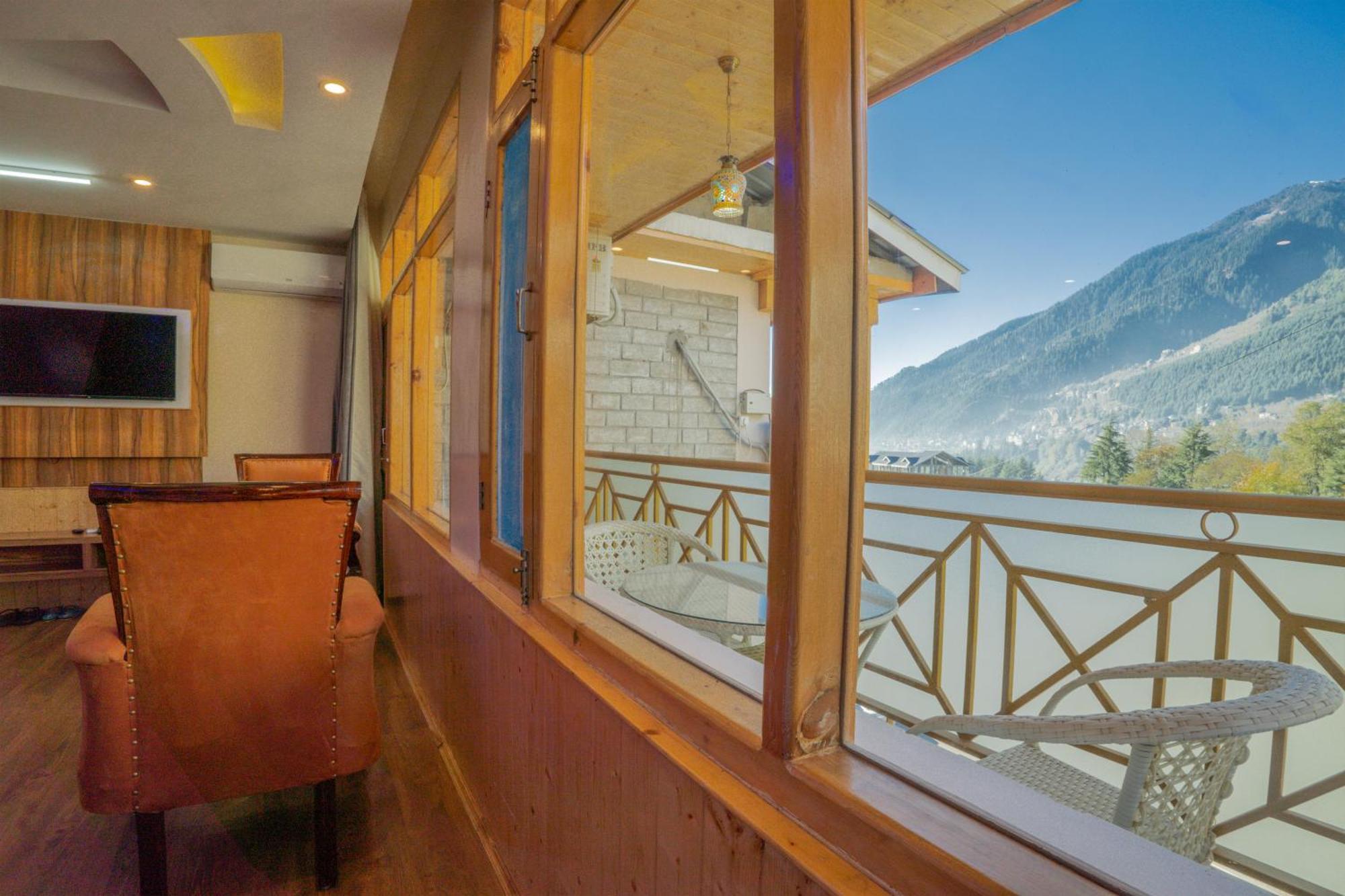 Hill River Resort By West Western Manāli Buitenkant foto
