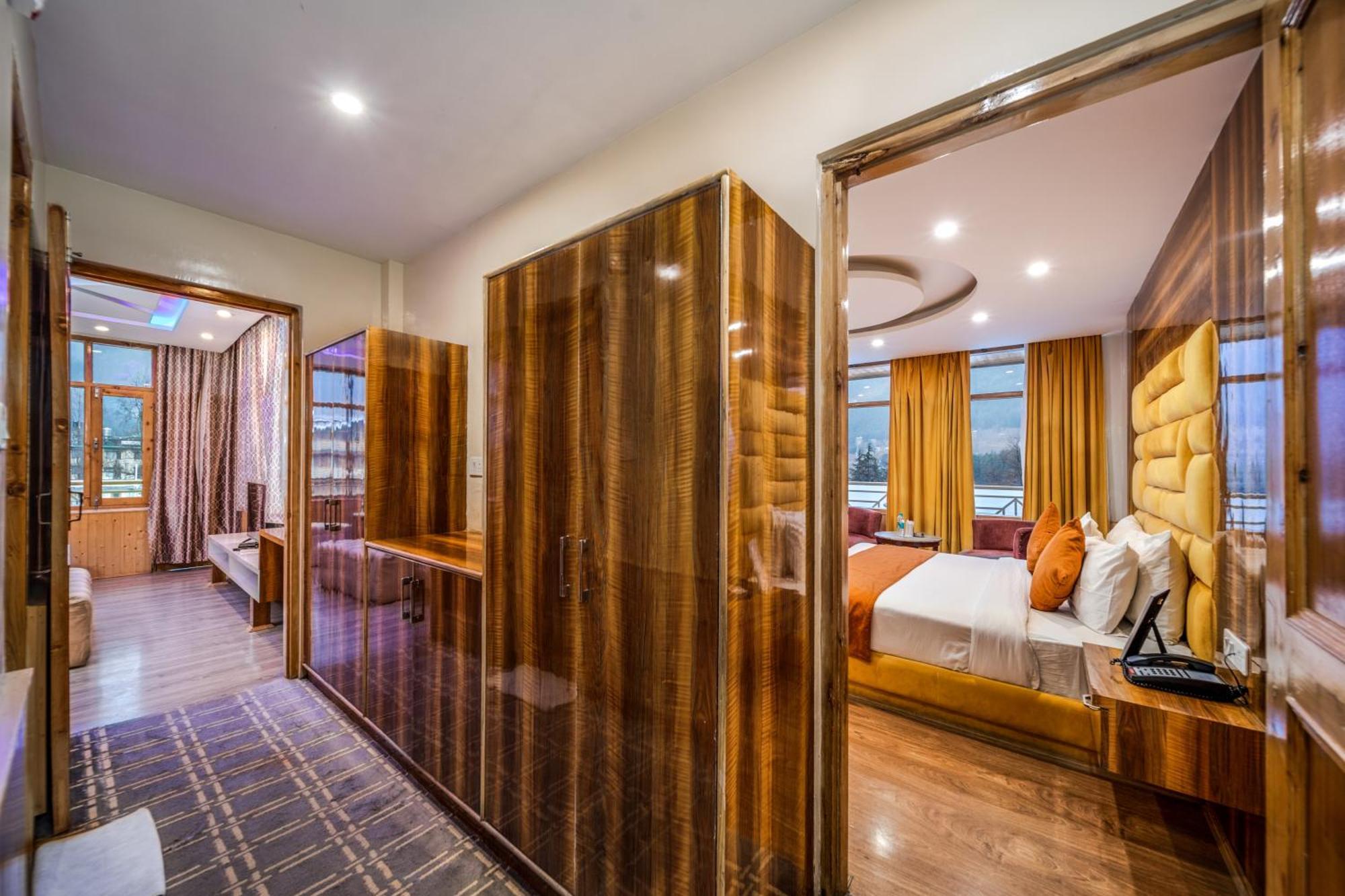 Hill River Resort By West Western Manāli Buitenkant foto