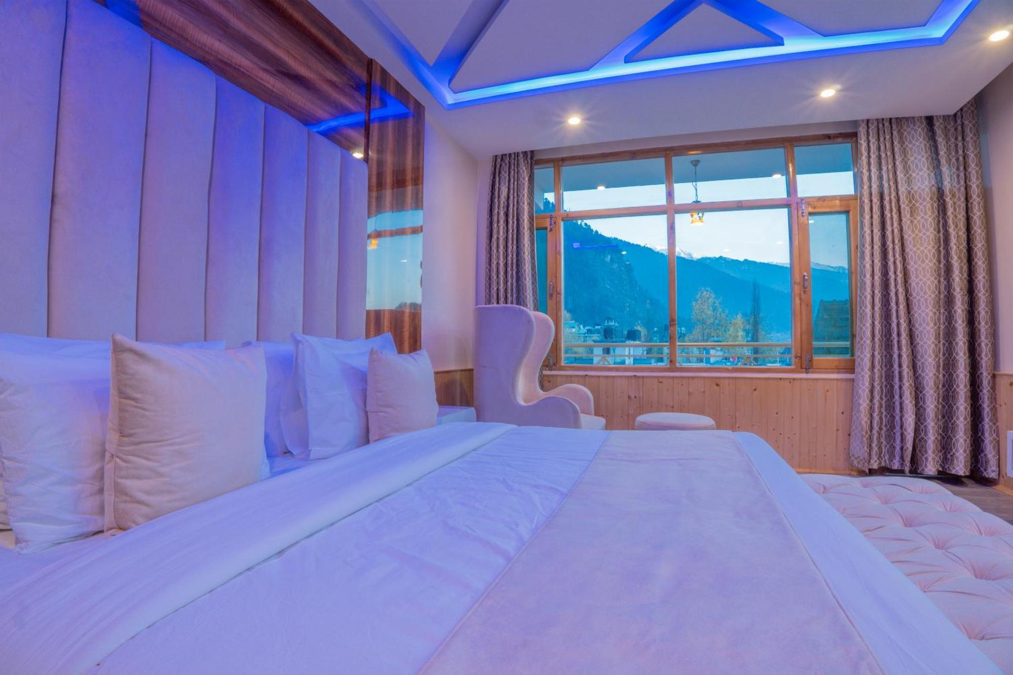 Hill River Resort By West Western Manāli Buitenkant foto